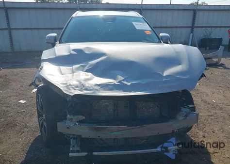 2023 Volvo Xc60 B5 Plus Bright Theme z USA, uszkodzony, nr VIN YV4L12DN4P1212817